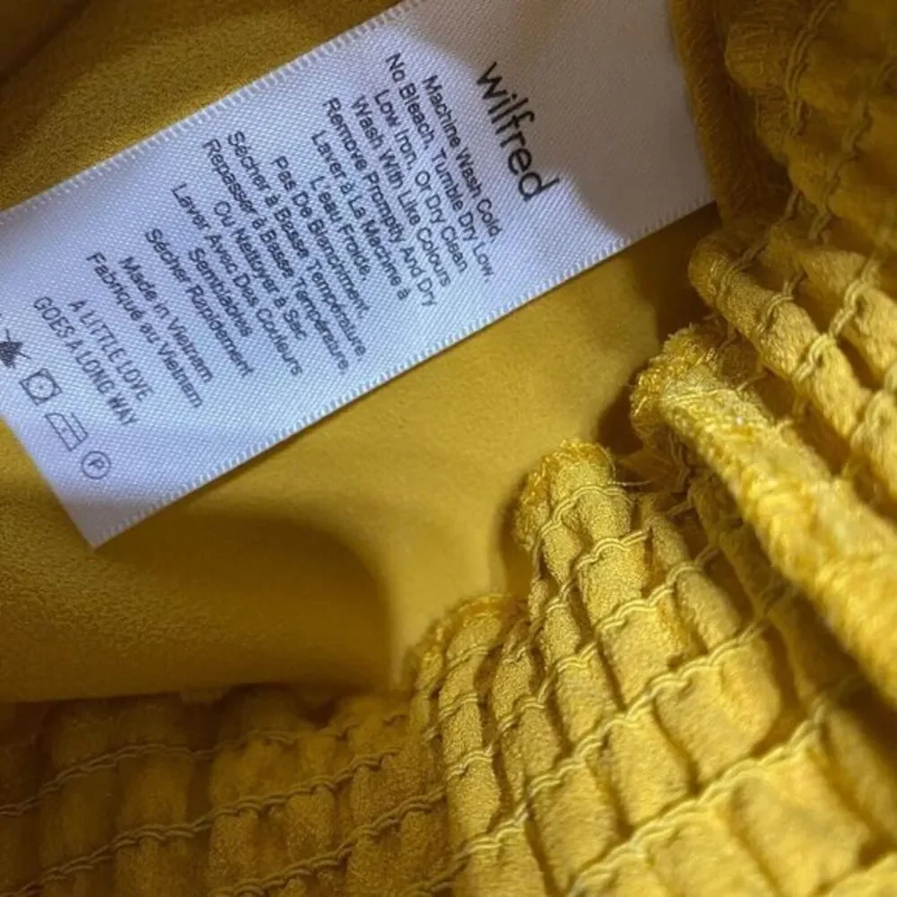Aritzia Wilfred‎ Blouse Womens XS Yellow Gold Long Sleeve Reign Wrap Crepe Crop